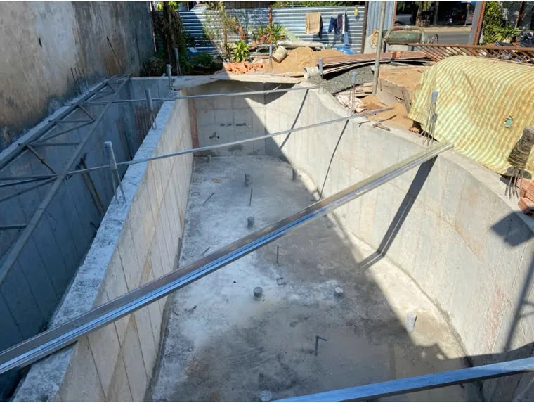 Hồ Koi hoàn thiện phần bể